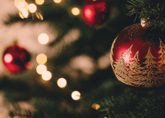 5 Top Christmas Tree tips: For a safe and happy Christmas!